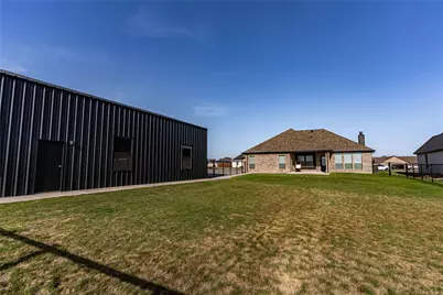 180 Lakecrest Drive, Muenster, TX 76252 - Photo 8