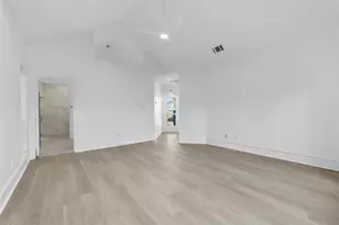 401 Leigh Ct, Highland Village, TX 75077 - Photo 14