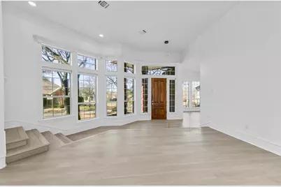 401 Leigh Court, Highland Village, TX 75077 - Photo 4