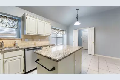 525 Mustang Ridge Drive, Murphy, TX 75094 - Photo 2