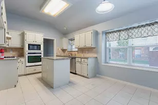 525 Mustang Ridge Dr, Murphy, TX 75094 - Photo 4