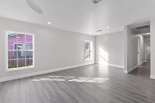 2435 Sharon St, Dallas, TX 75211 - Photo 8