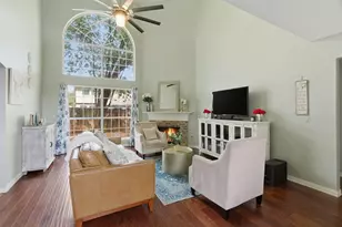 313 Georgian Oak Ct, Lake Dallas, TX 75065 - Photo 6