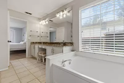 313 Georgian Oak Court, Lake Dallas, TX 75065 - Photo 28