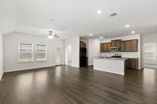 617 Calm Springs Dr, Princeton, TX 75407 - Photo 2