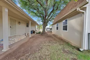 4514 Robin Ct, Granbury, TX 76049 - Photo 32