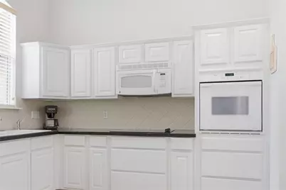18737 Oakbrook Road, Tyler, TX 75703 - Photo 10