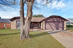 3100 Wintersmith Dr, Arlington, TX 76014 - Photo 2