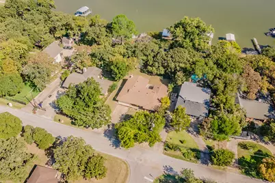 300 Shoreline Drive, Azle, TX 76020 - Photo 30