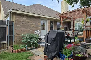 6013 Meadowglen Dr, Denton, TX 76226 - Photo 20