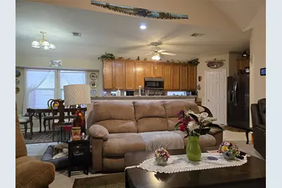 6013 Meadowglen Drive, Denton, TX 76226 - Photo 8