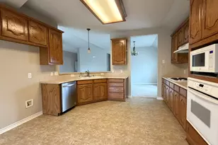 11823 Chaparral Dr, Frisco, TX 75035 - Photo 8