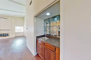 5231 Barcelona Dr, Garland, TX 75043 - Photo 10