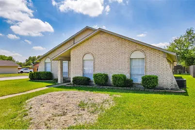 5231 Barcelona Drive, Garland, TX 75043 - Photo 2
