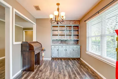 406 Country Club Drive, Joshua, TX 76058 - Photo 10