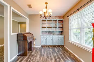 406 Country Club Dr, Joshua, TX 76058 - Photo 10