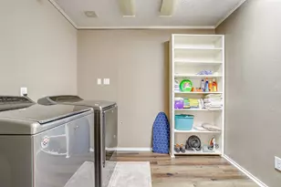 406 Country Club Dr, Joshua, TX 76058 - Photo 26