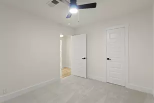 215 Glenview St, Dallas, TX 75217 - Photo 24