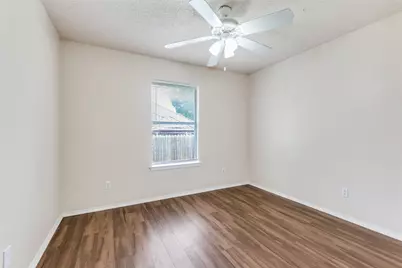 113 Saint James Court, Rhome, TX 76078 - Photo 14