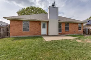 113 St James Ct, Rhome, TX 76078 - Photo 24