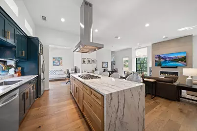 1906 Euclid Avenue #C, Dallas, TX 75206 - Photo 1