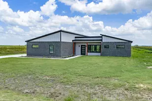 2091 Goodwyn Rd, Avalon, TX 76623 - Photo 2