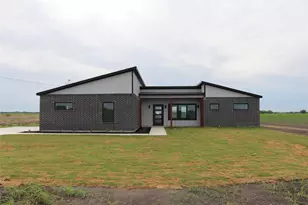 2091 Goodwyn Rd, Avalon, TX 76623 - Photo 1