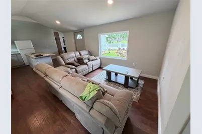701 Olive Street, Cleburne, TX 76031 - Photo 20
