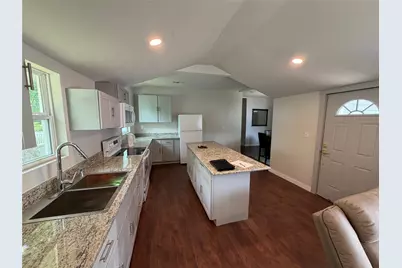701 Olive Street, Cleburne, TX 76031 - Photo 4