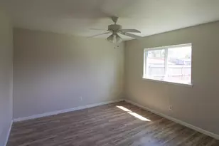 3102 Abbey Rd, Carrollton, TX 75007 - Photo 12