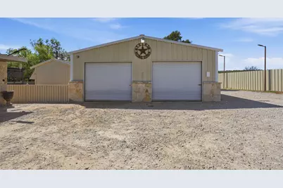 435 Gene Lee Road, Mineral Wells, TX 76067 - Photo 24