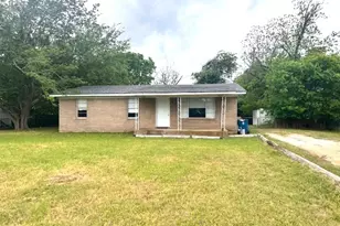 512 S Colorado St, Whitney, TX 76692 - Photo 1