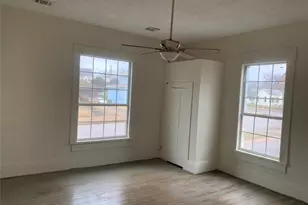 617 W Gandy Street W, Denison, TX 75020 - Photo 8