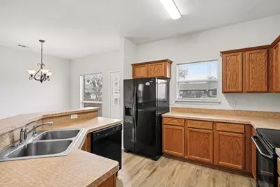 1053 Liberty Circle, Hurst, TX 76053 - Photo 6