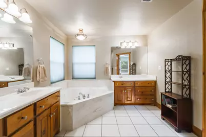 3401 Old Barn Court, Granbury, TX 76048 - Photo 22