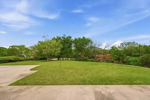 1421 Westover Ln, Westover Hills, TX 76107 - Photo 8