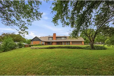 1421 Westover Lane, Westover Hills, TX 76107 - Photo 4