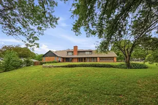 1421 Westover Ln, Westover Hills, TX 76107 - Photo 4