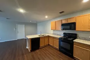 500 Brookbank Dr, Crowley, TX 76036 - Photo 8