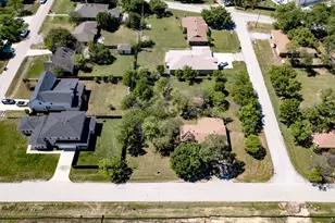 913 N Walnut St, Roanoke, TX 76262 - Photo 8