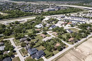 913 N Walnut St, Roanoke, TX 76262 - Photo 4