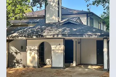 2618 Santa Barbara Drive, Grand Prairie, TX 75052 - Photo 2