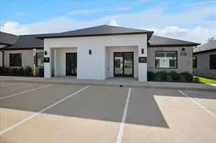 2001 Auburn Hills Pkwy, McKinney, TX 75071 - Photo 1