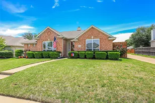 10717 Brandenberg Dr, Frisco, TX 75035 - Photo 2