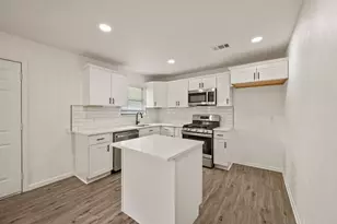 2805 Yates St, Fort Worth, TX 76133 - Photo 12