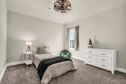 645 Hutchinson Drive, Lewisville, TX 75077 - Photo 10