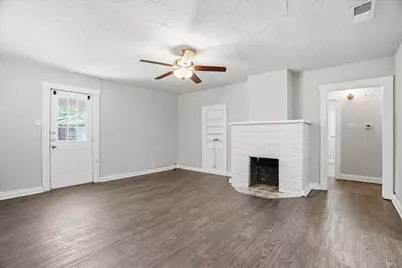 711 Roberts Cut Off Road, River Oaks, TX 76114 - Photo 8