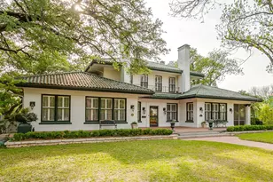 1414 Mistletoe Dr, Fort Worth, TX 76110 - Photo 1