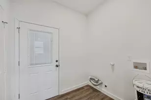 1704 S Jennings Ave, Fort Worth, TX 76110 - Photo 10