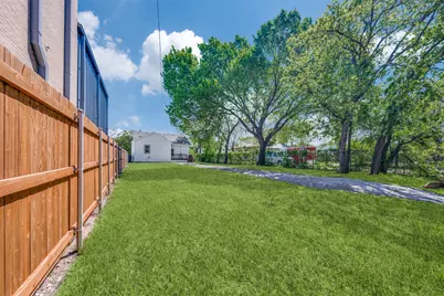 1704 S Jennings Avenue, Fort Worth, TX 76110 - Photo 28